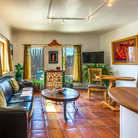 El Prado Couples Escape With Hot Tub! Apartment